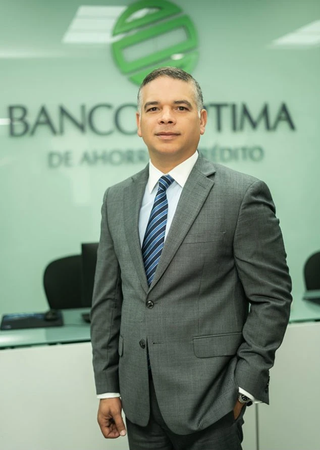 Víctor García Fadul, Consejo de Directores @ Banco Óptima, República Dominicana